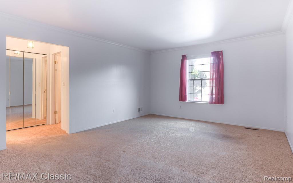 37031 Ridgedale Court Farmington Hills, MI 48331 - Photo 22 of 28