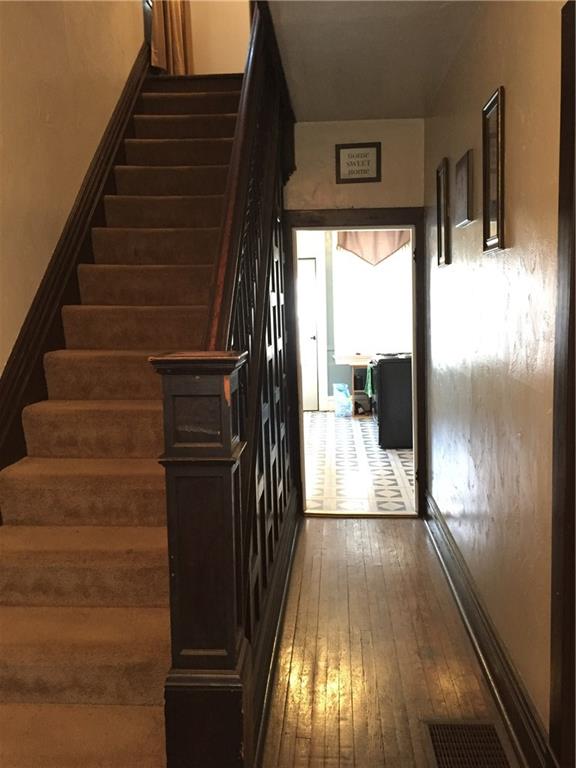 318 Lydia Street Carnegie, PA 15106 - Photo 10 of 25