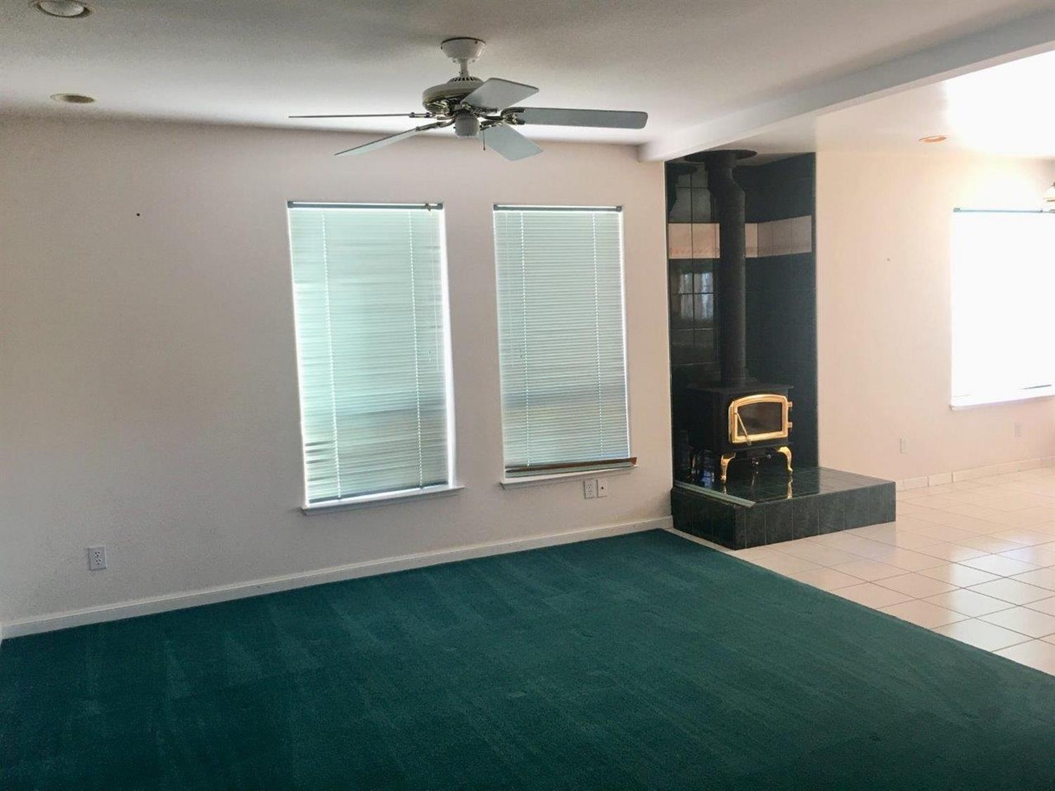 34980 Wintergreen Loop North Fork, CA 93643 - Photo 5 of 64