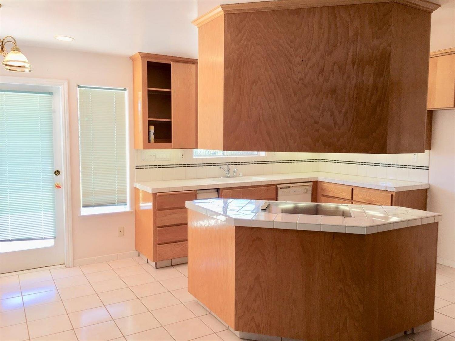 34980 Wintergreen Loop North Fork, CA 93643 - Photo 8 of 64