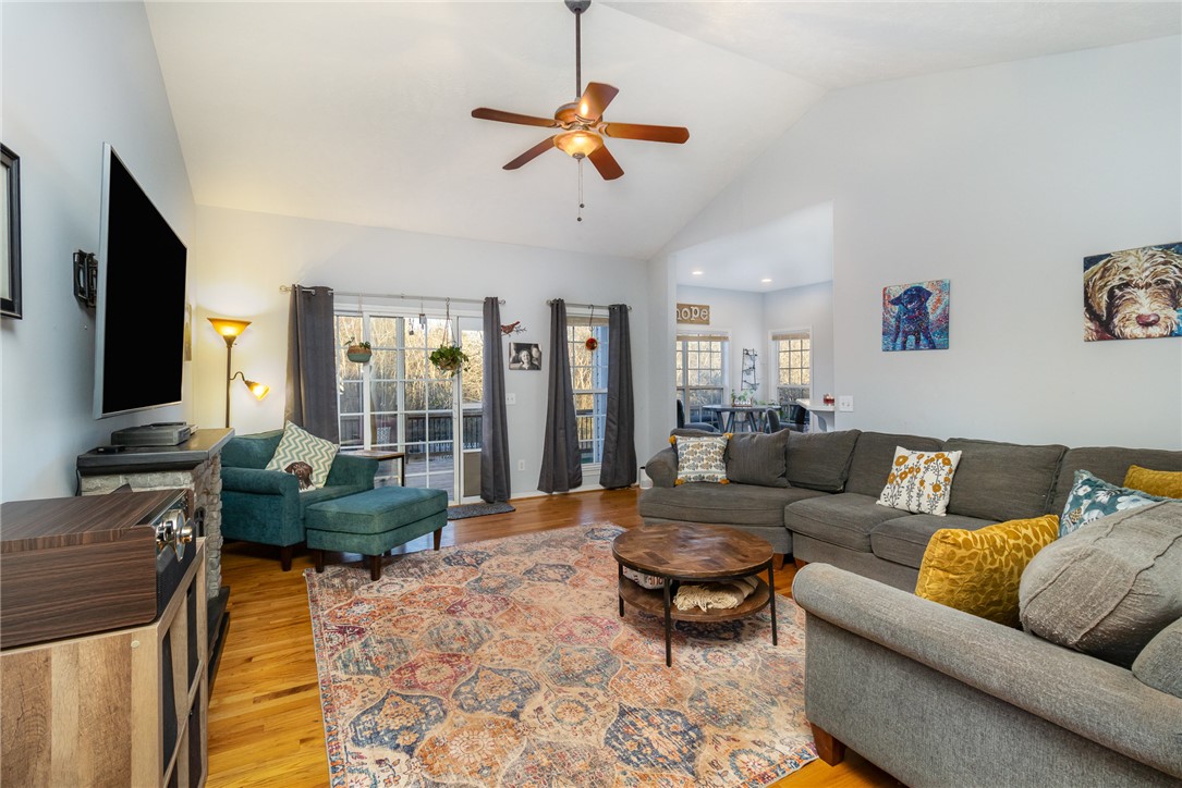 616 Providence Point Drive Seneca, SC 29678 - Photo 6 of 32