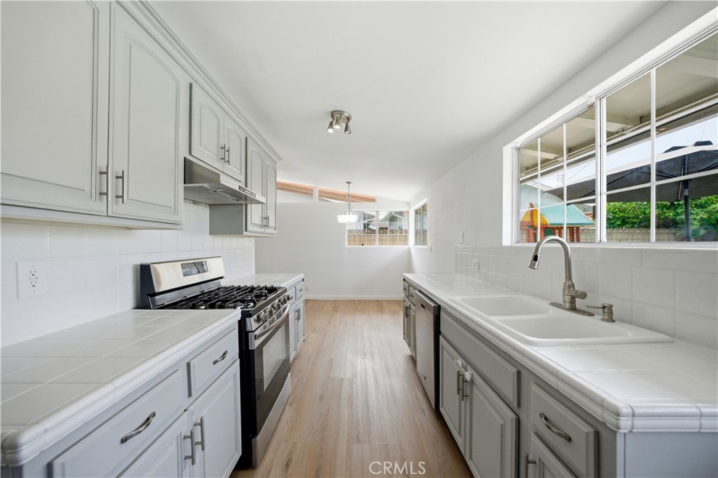 12201 Ferrari Lane Garden Grove, CA 92841 - Photo 14 of 44