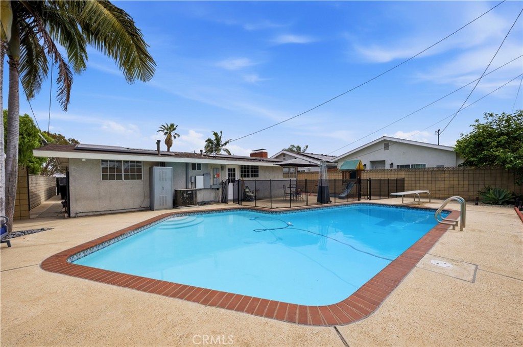 12201 Ferrari Lane Garden Grove, CA 92841 - Photo 38 of 44