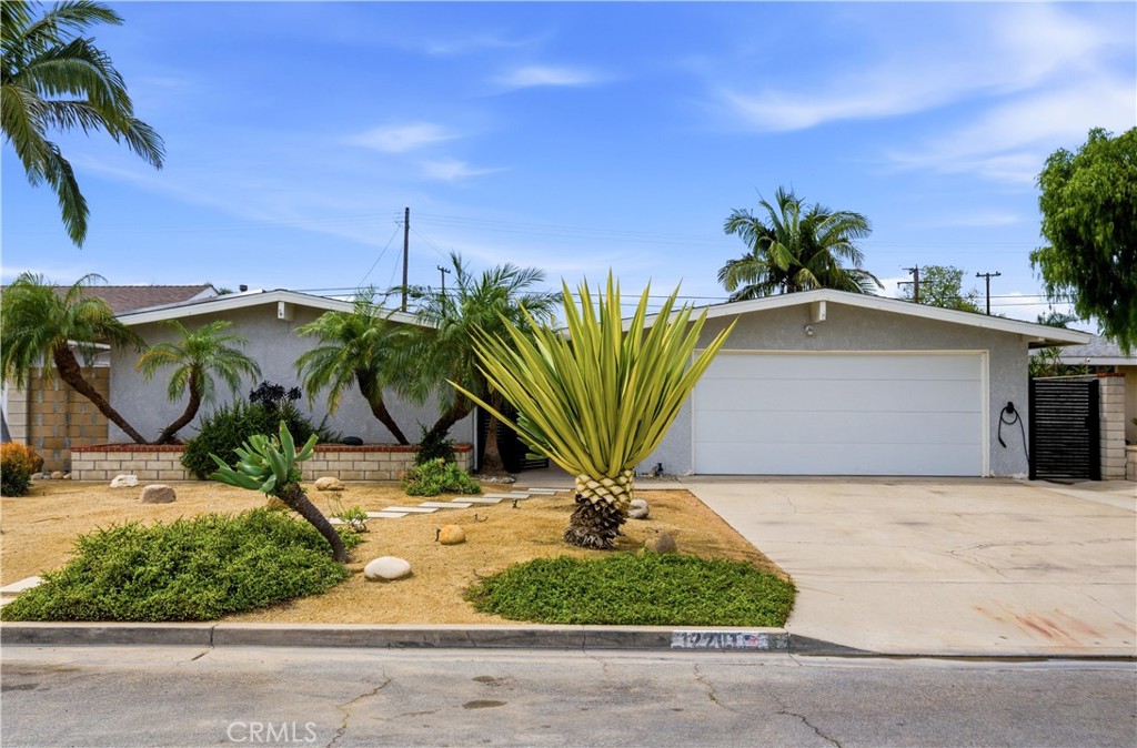 12201 Ferrari Lane Garden Grove, CA 92841 - Photo 4 of 44