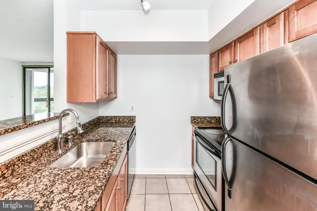 $1,950 | 1001 North Randolph Street, Unit 723, Arlington, VA 22201