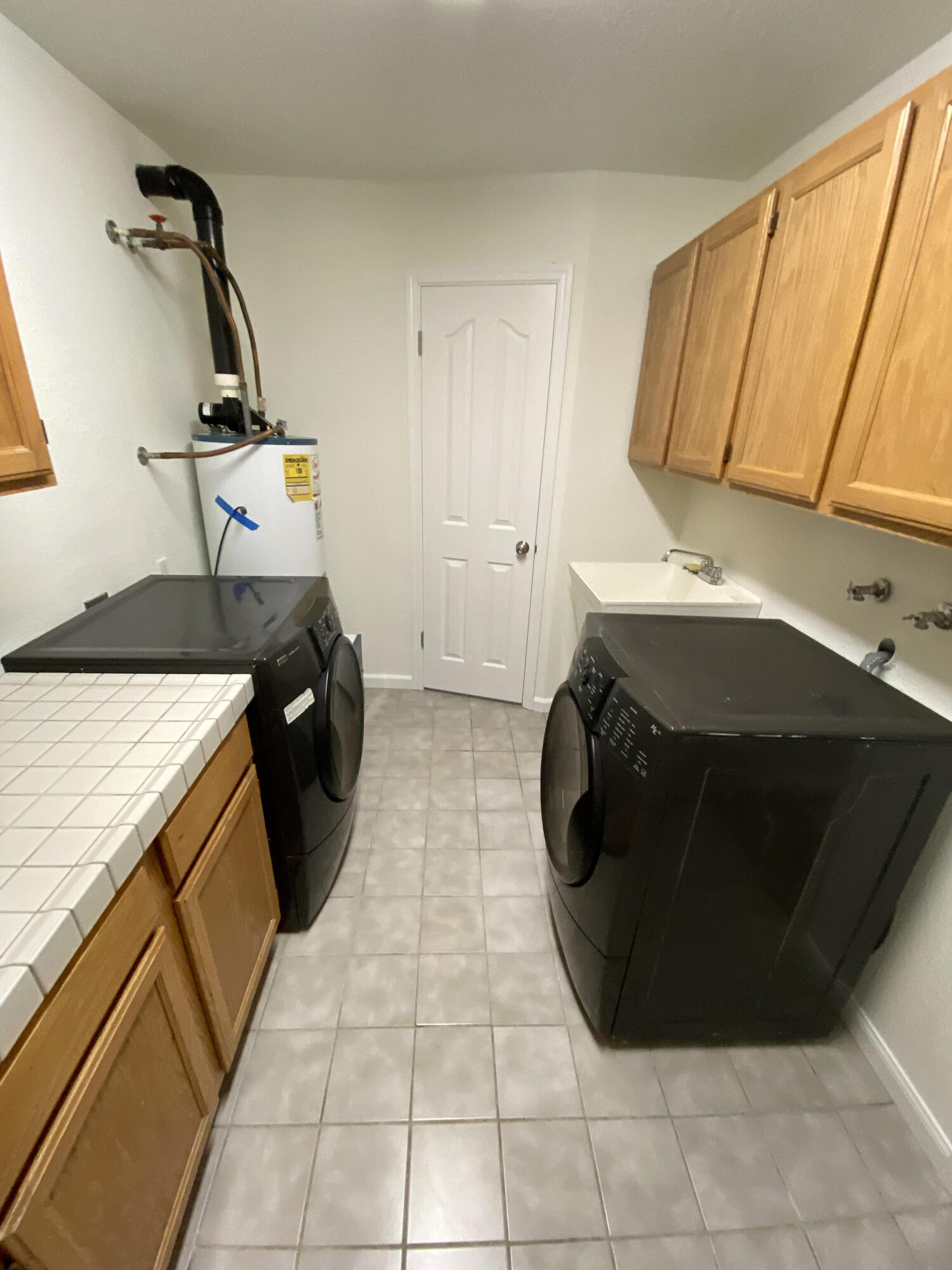 451 Spring Road Shelter Cove, CA 95589 - Photo 26 of 29 Laundry Room