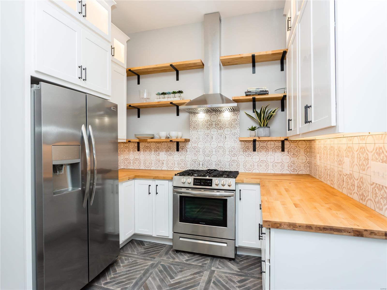 6510 Morgan Ford Road St. Louis, MO 63116 - Photo 12 of 37 Gallery Image 12