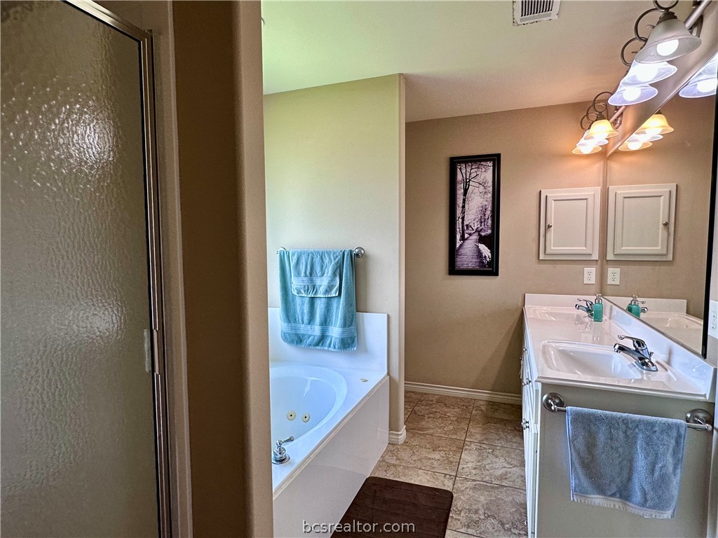 100 Roucourt Loop College Station, TX 77845 - Photo 9 of 14