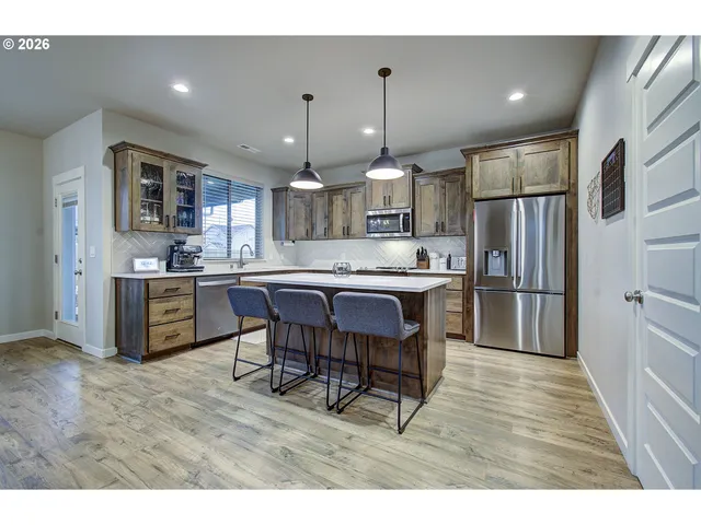 $639,900 | 11611 Northeast 135th Avenue, Brush Prairie, WA 98606