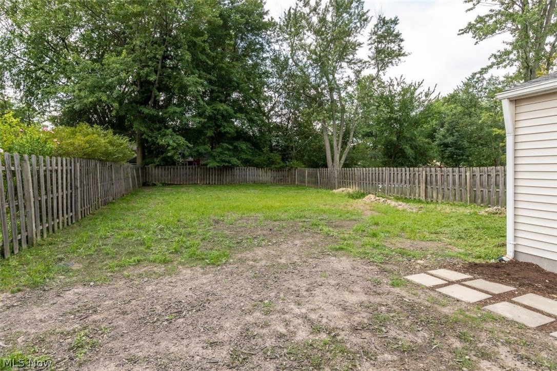 5288 Edenhurst Road Cleveland, OH 44124 - Photo 34 of 35