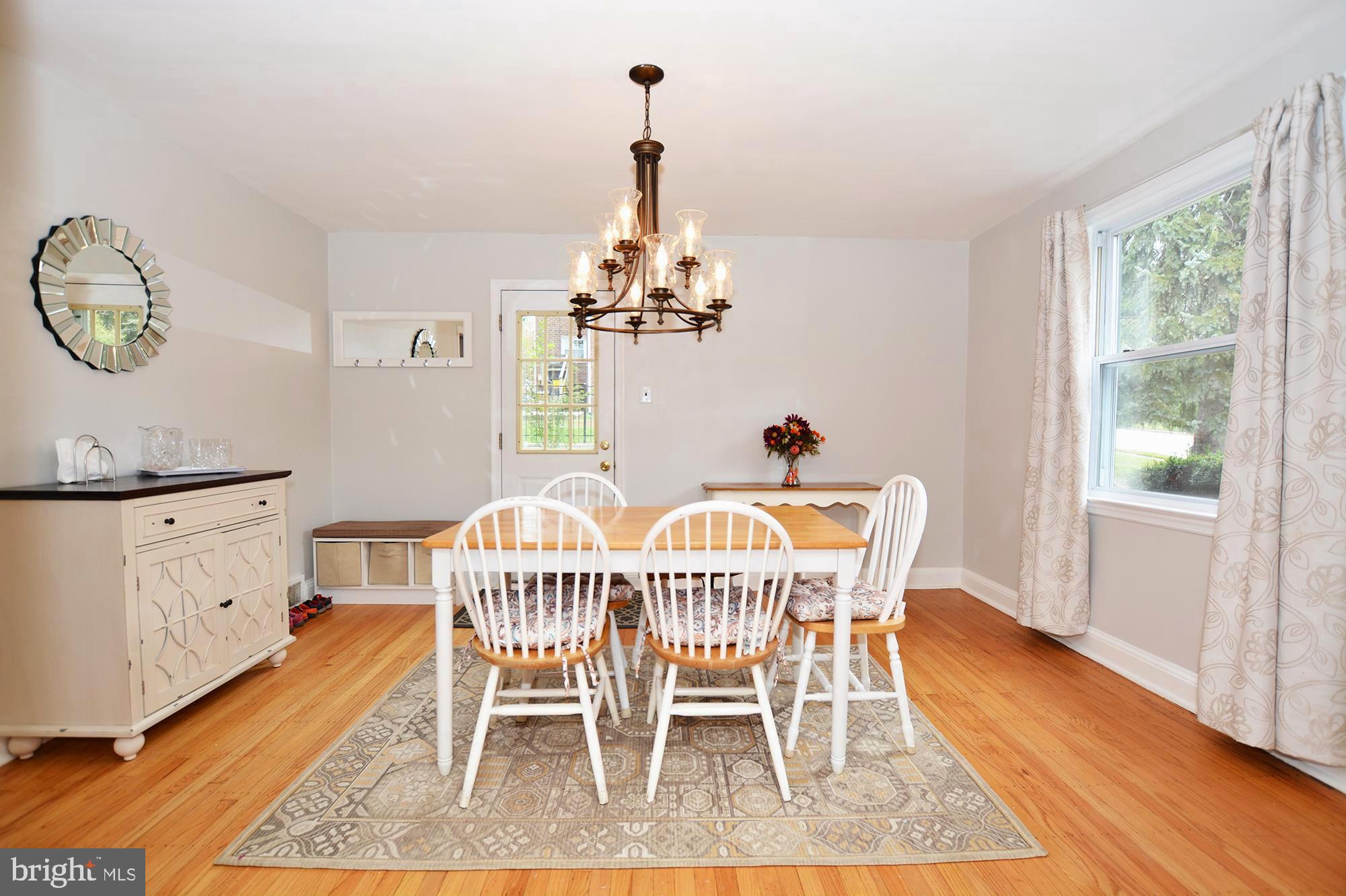 431 Northcroft Road Springfield, PA 19064 - Photo 13 of 43 Formal Dining Room