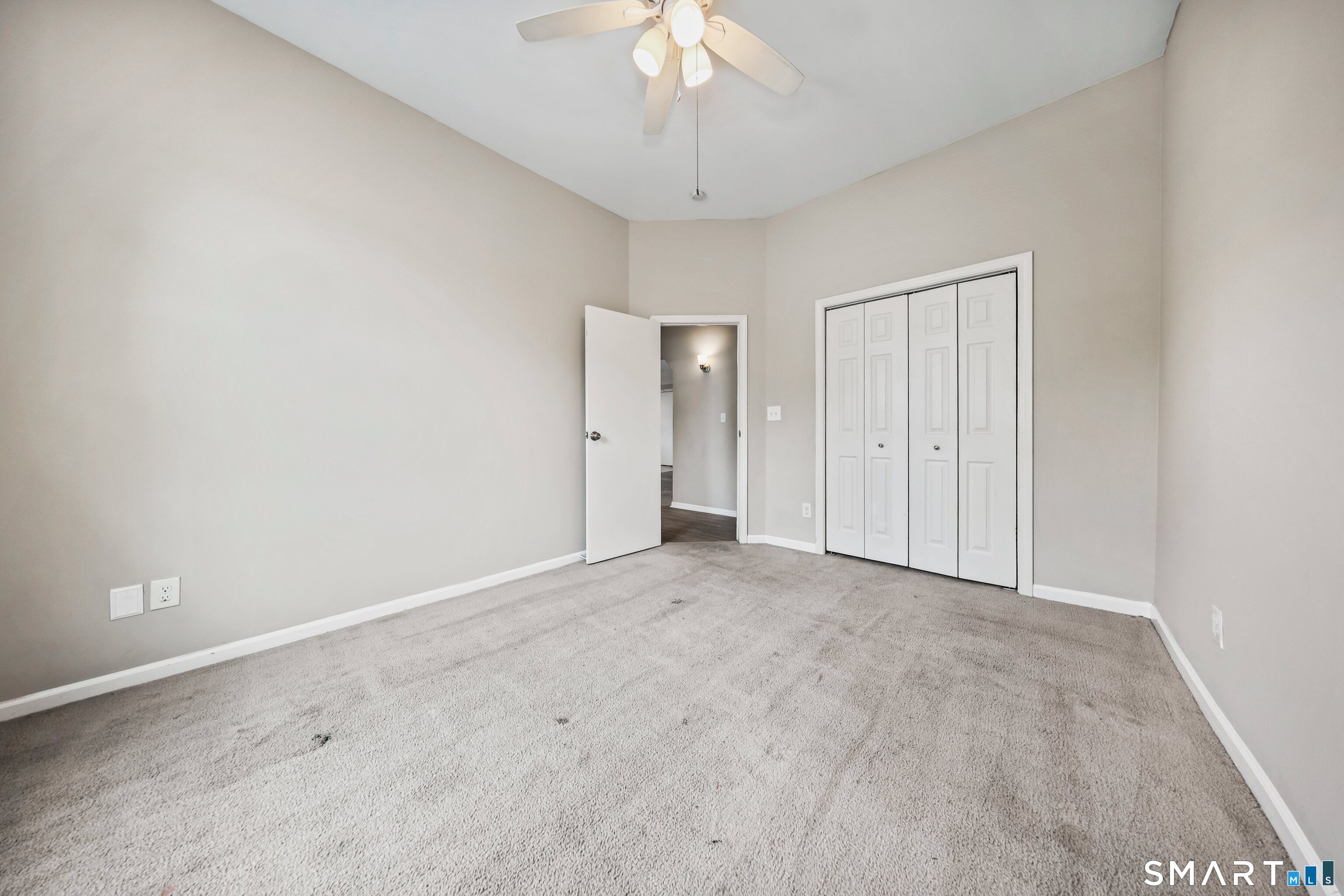 21 Hawkins Street, Unit 3 Derby, CT 06418 - Photo 16 of 27