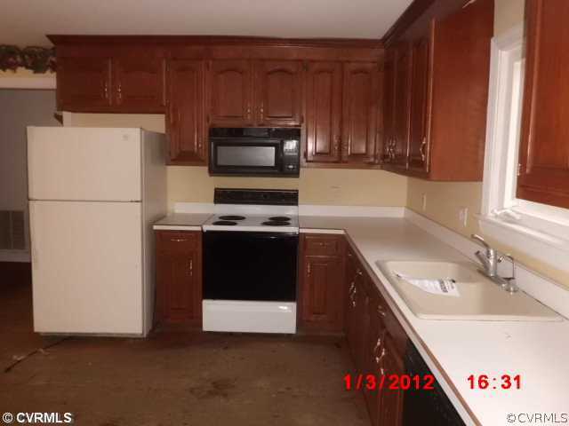 6273 Centerville Road Williamsburg, VA 23188 - Photo 7 of 11 Kitchen
