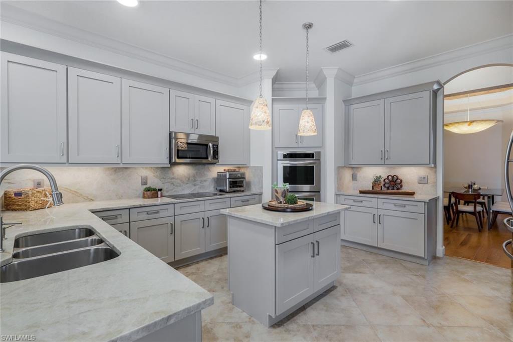 9738 Nickel Ridge Circle Naples, FL 34120 - Photo 13 of 50