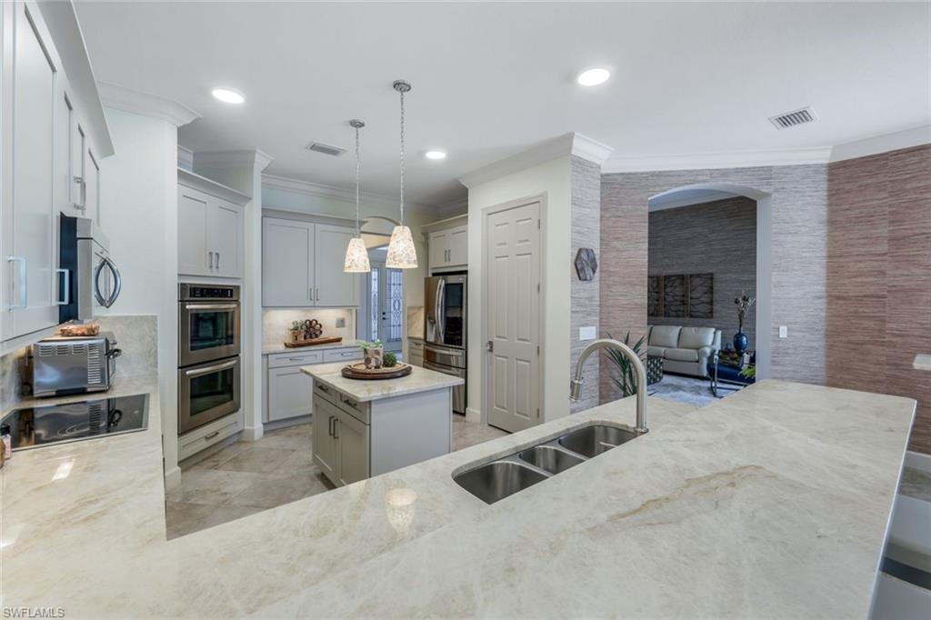 9738 Nickel Ridge Circle Naples, FL 34120 - Photo 14 of 50