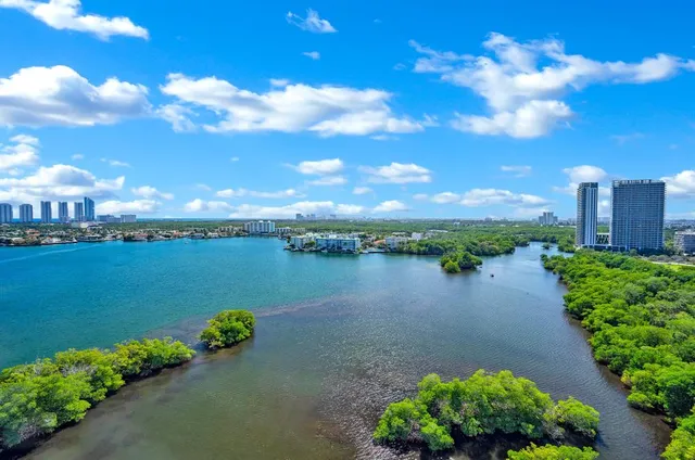 $1,375,000 | 17111 Biscayne Boulevard, Unit 1702, North Miami Beach, FL 33160