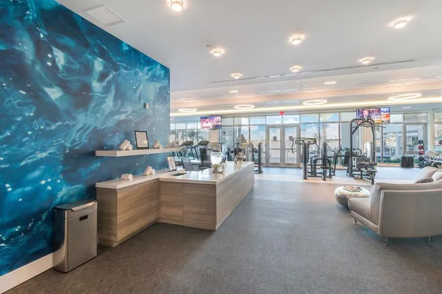 $1,375,000 | 17111 Biscayne Boulevard, Unit 1702, North Miami Beach, FL 33160