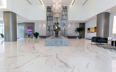 $1,375,000 | 17111 Biscayne Boulevard, Unit 1702, North Miami Beach, FL 33160