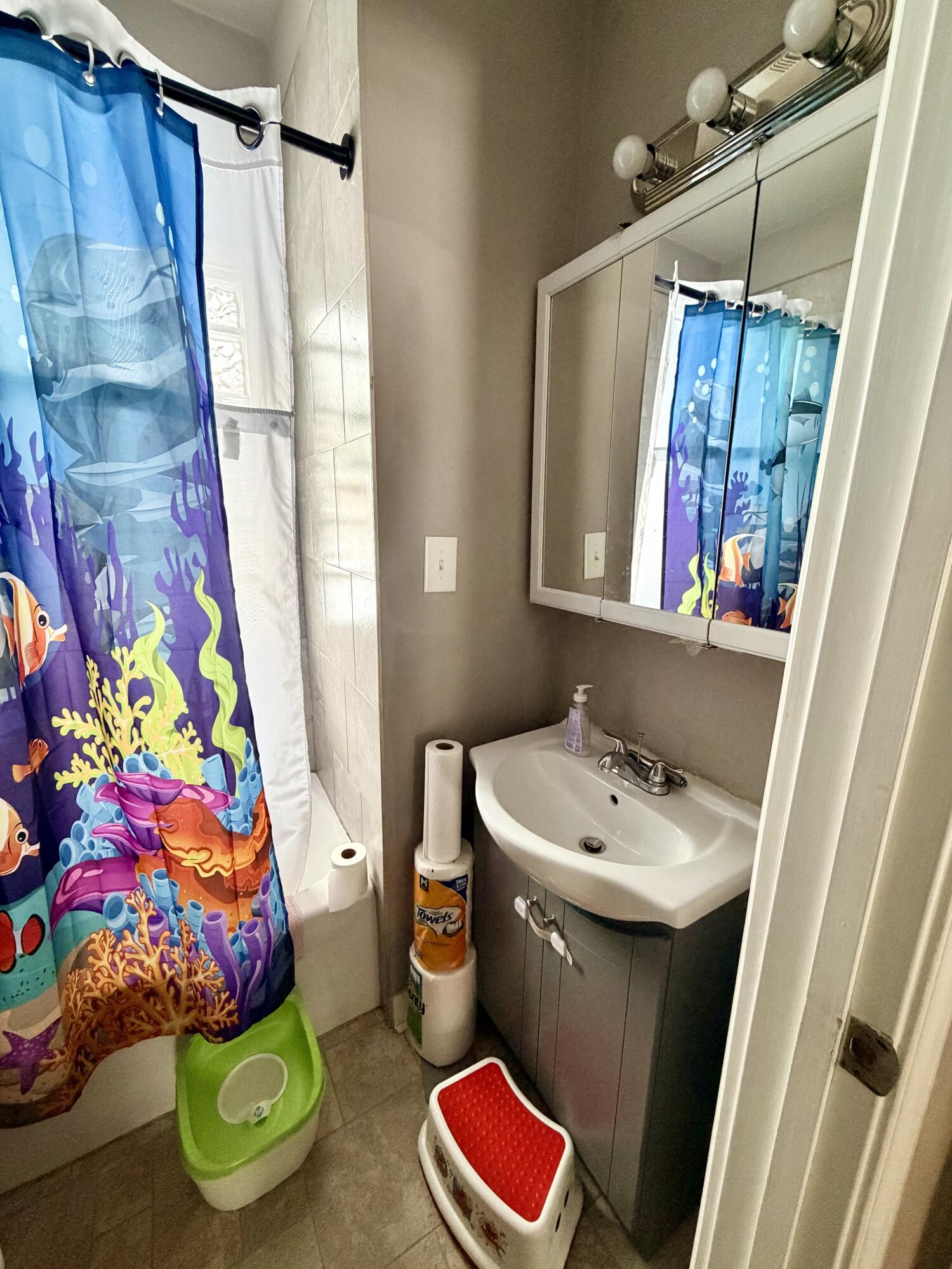 5015 North 49th Street Milwaukee, WI 53218 - Photo 9 of 24 IMG_3264