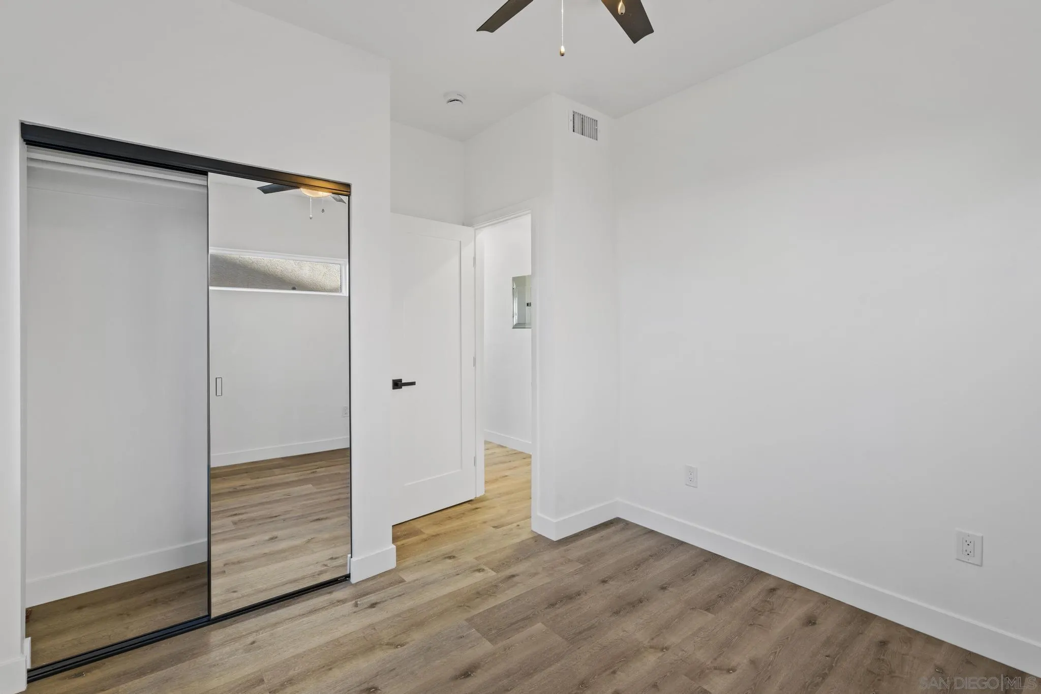 3582 Hatteras Avenue San Diego, CA 92117 - Photo 21 of 33 a view of an empty room