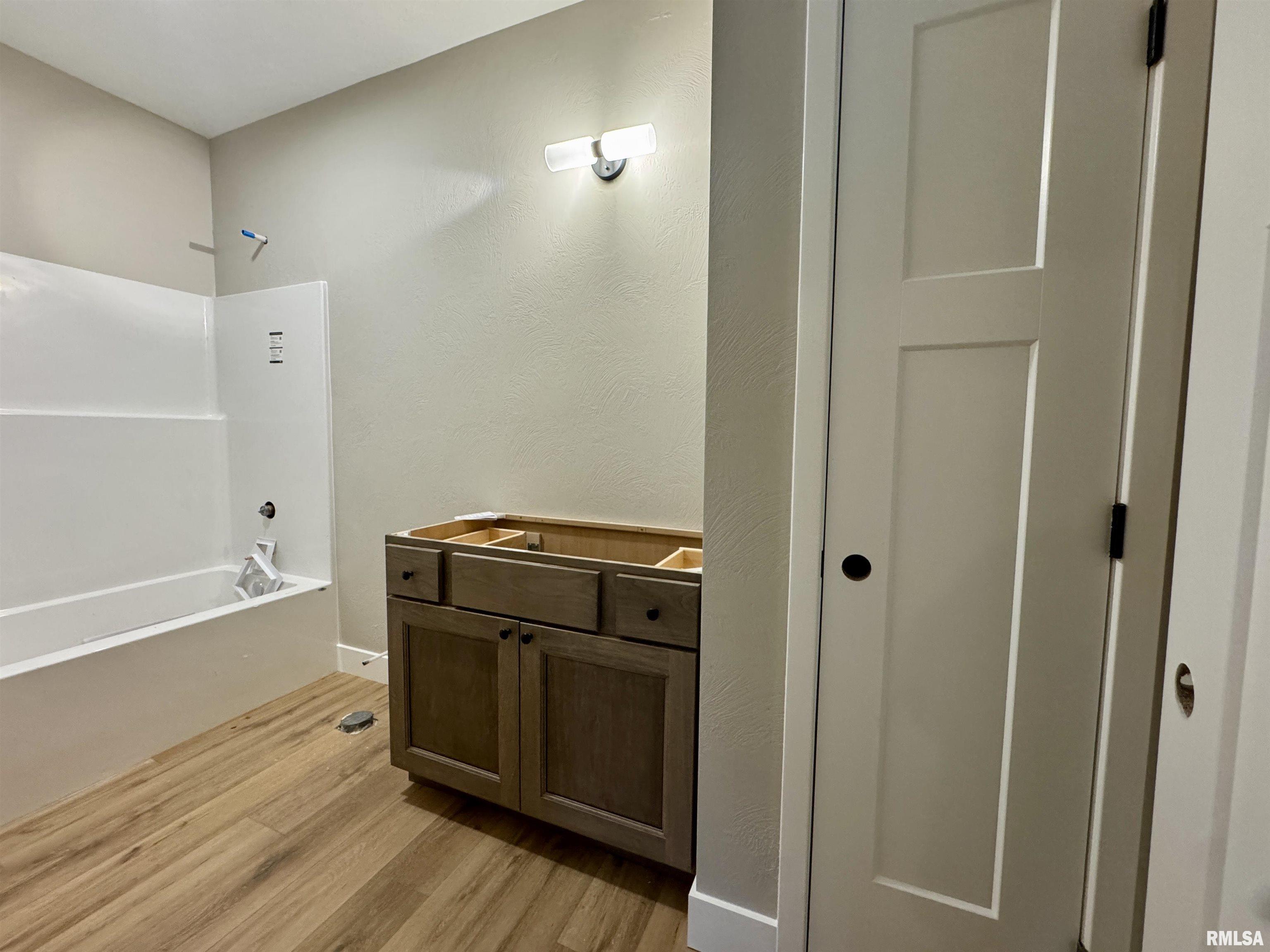 208 Hall Street Hurst, IL 62949 - Photo 12 of 17