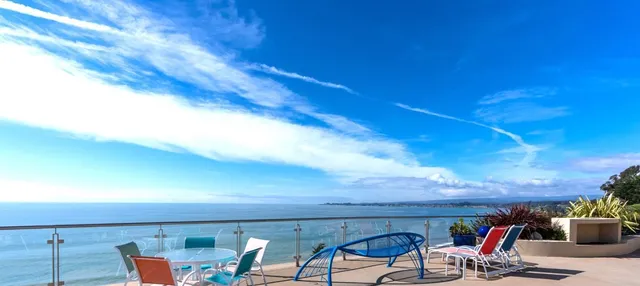 a view of the terrace