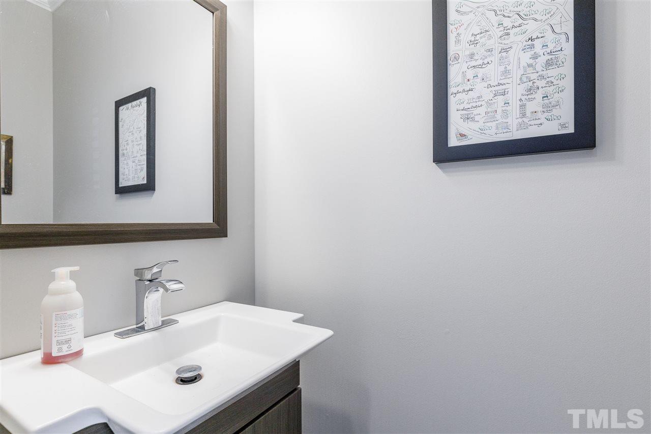5320 Arete Way Raleigh, NC 27607 - Photo 14 of 30