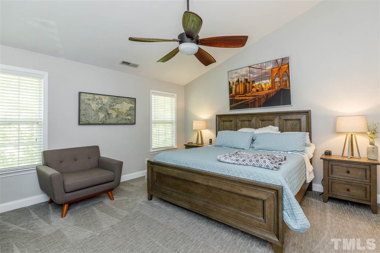 5320 Arete Way Raleigh, NC 27607 - Photo 15 of 30