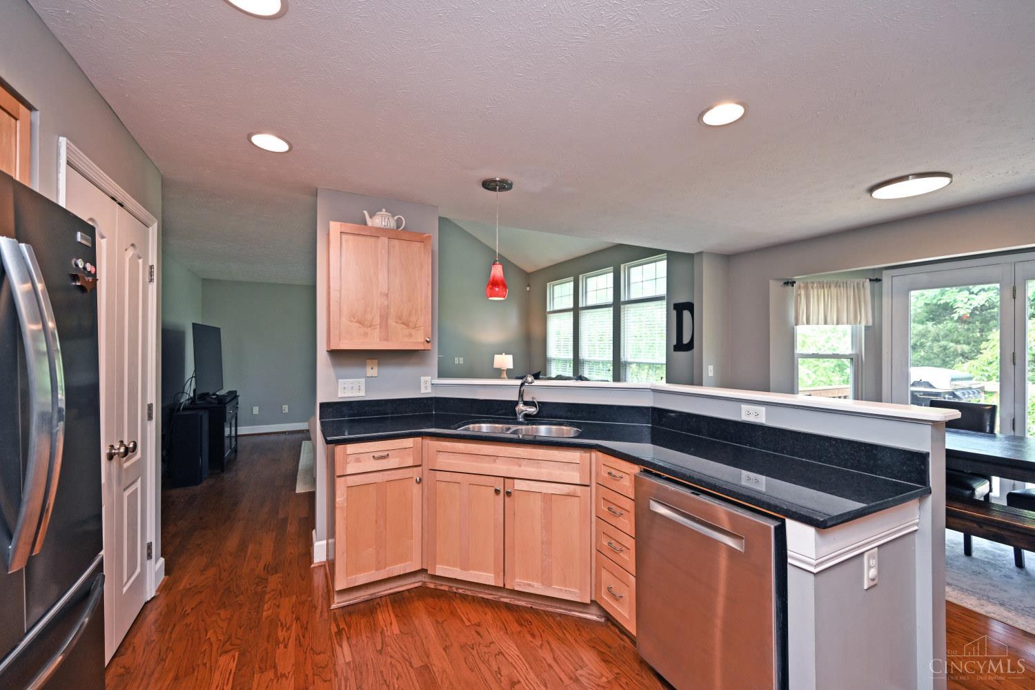 7419 Buttercup Court Maineville, OH 45039 - Photo 8 of 42