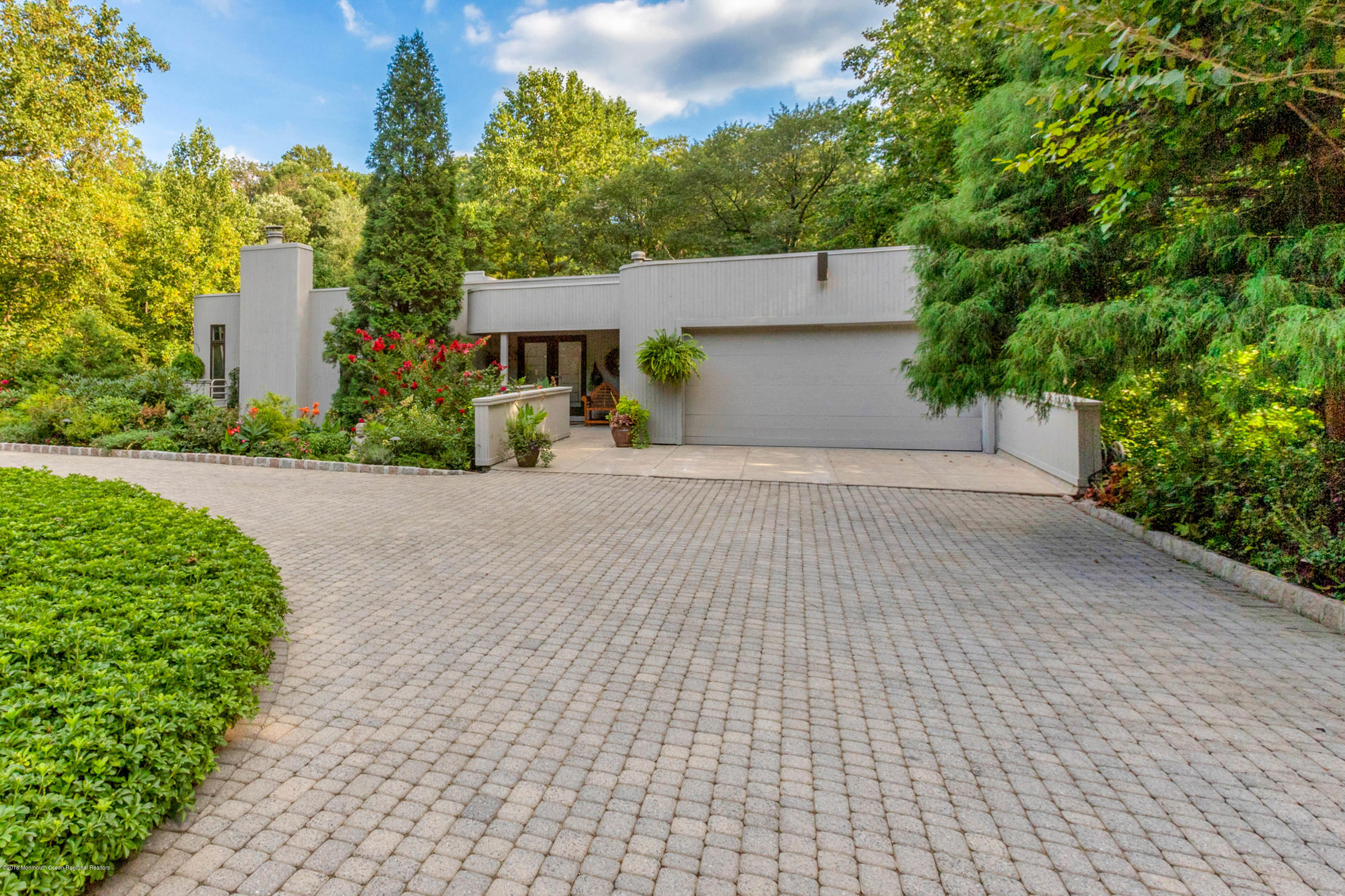 28 Howland Road Middletown, NJ 07748 - Photo 4 of 40 4
