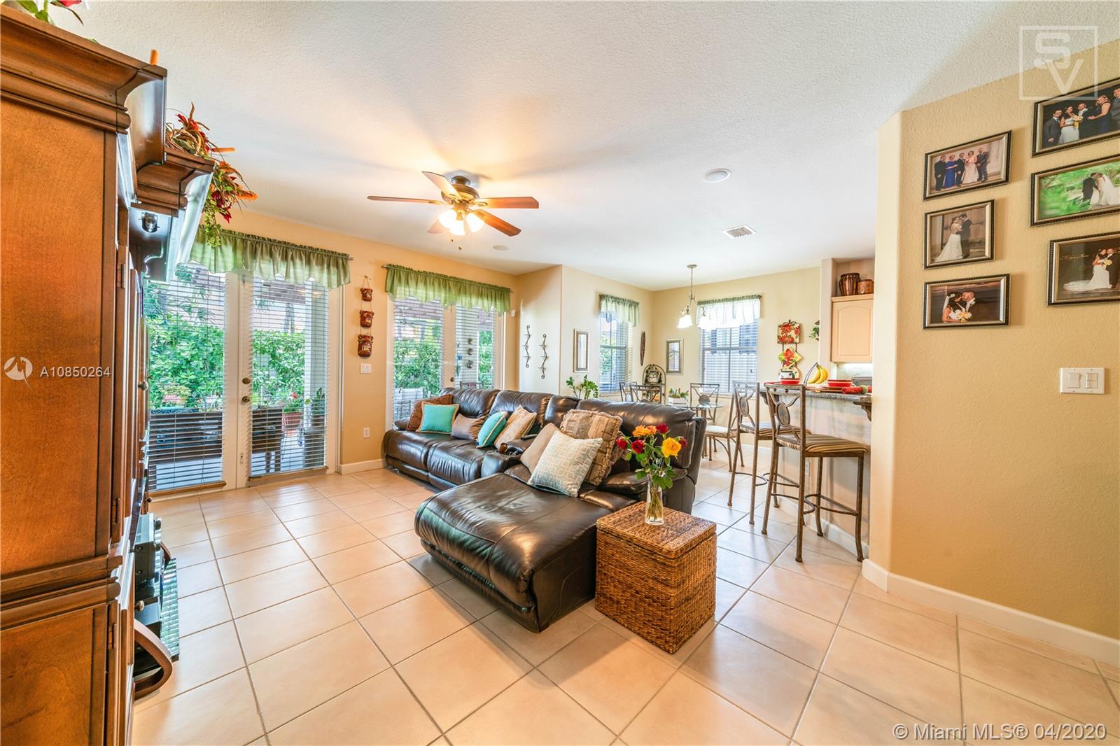 14933 Southwest 22 Street Miami, FL 33185 - Photo 19 of 49 Living Room