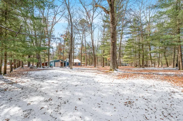 $233,400 | 2762 West Southern Avenue, Baldwin, MI 49304