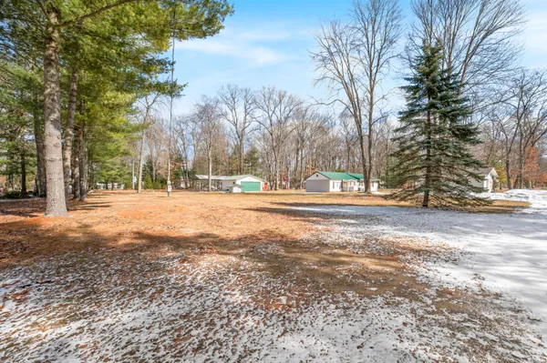 $233,400 | 2762 West Southern Avenue, Baldwin, MI 49304