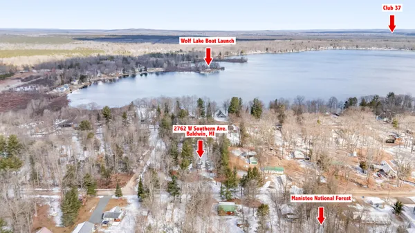 $233,400 | 2762 West Southern Avenue, Baldwin, MI 49304