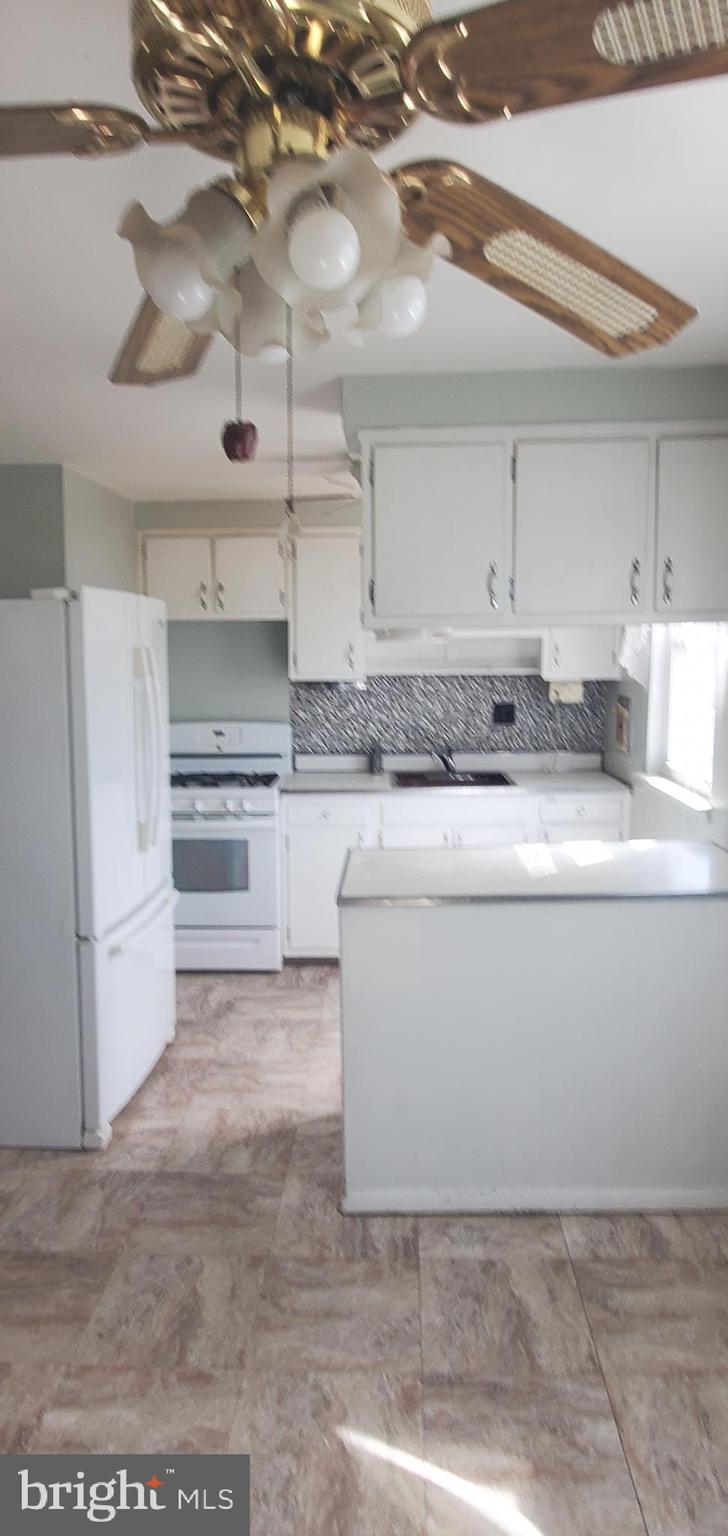 4404 Crossland Road Philadelphia, PA 19154 - Photo 12 of 50 Gallery Image 12