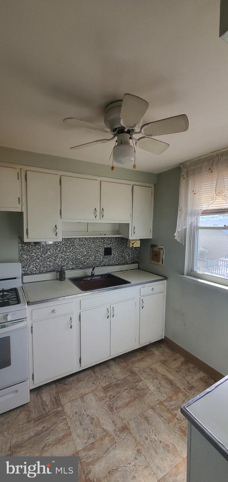 4404 Crossland Road Philadelphia, PA 19154 - Photo 14 of 50 Gallery Image 14
