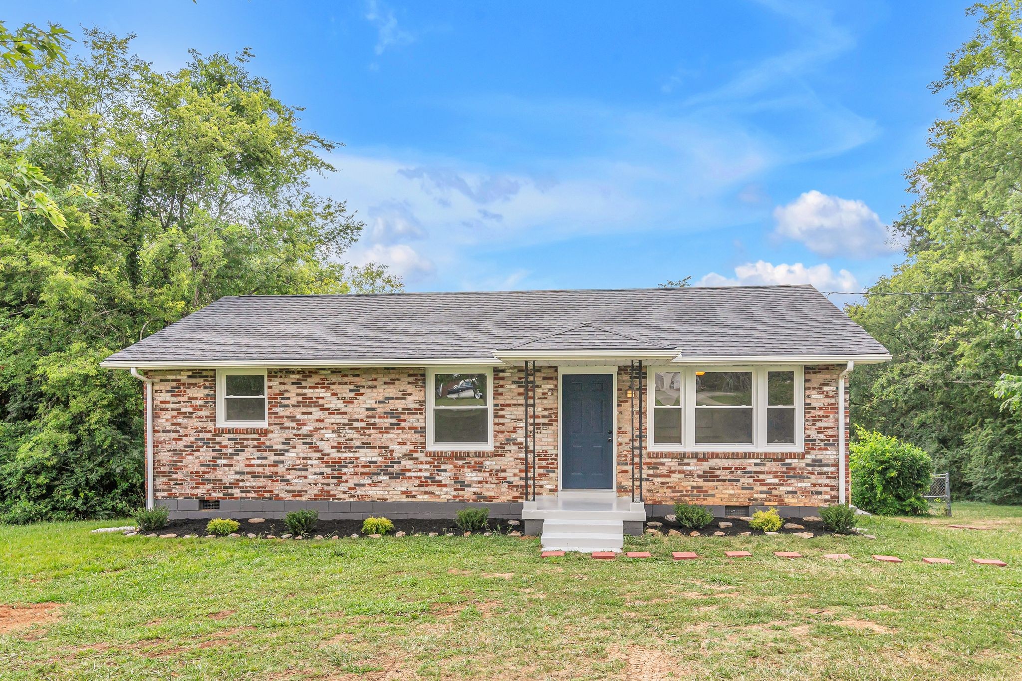 160 Mason Road La Vergne, TN 37086 - Photo 1 of 24 Gallery Image 1