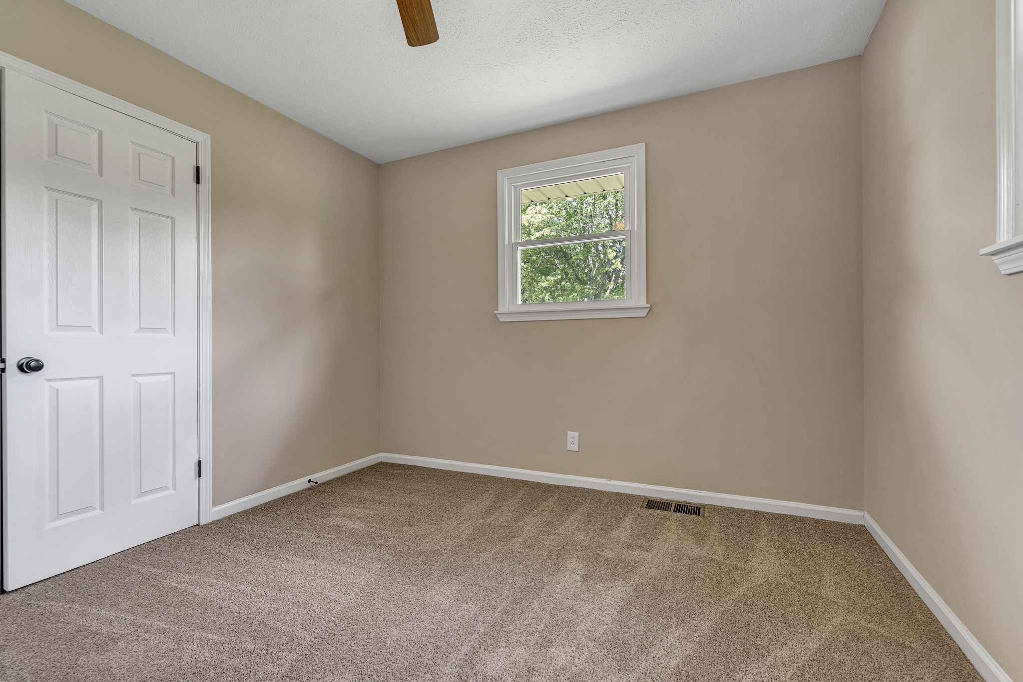 160 Mason Road La Vergne, TN 37086 - Photo 14 of 24 Gallery Image 14
