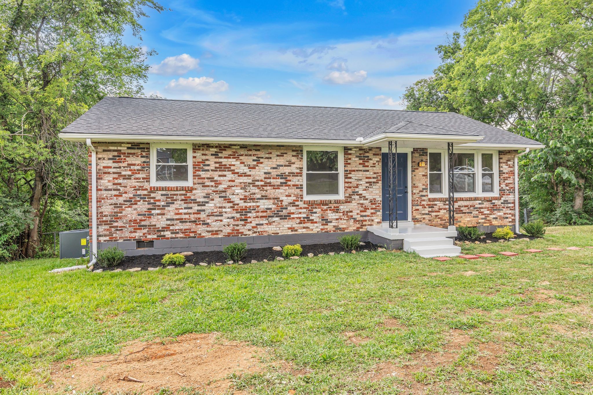 160 Mason Road La Vergne, TN 37086 - Photo 3 of 24 Gallery Image 3