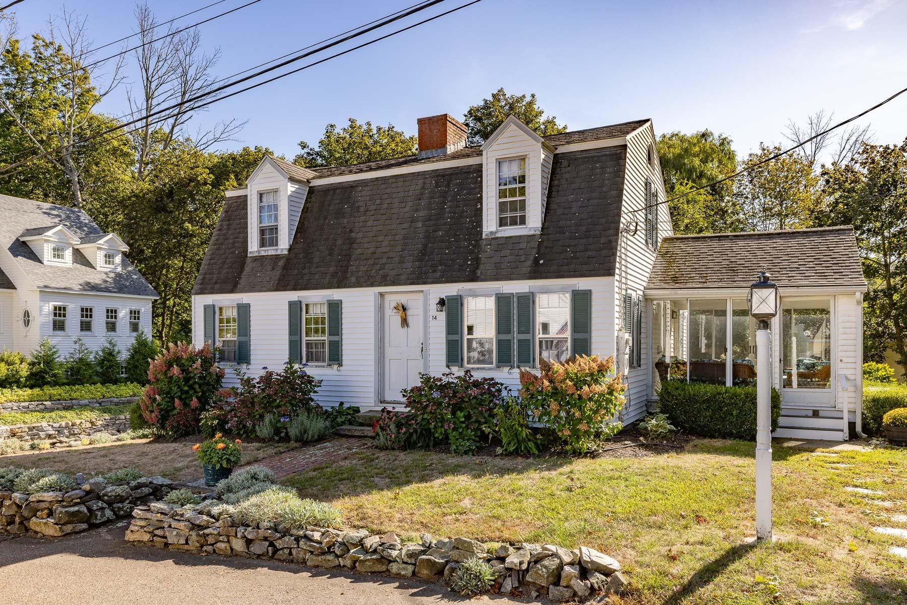 14 Colonial Lane New Castle, NH 03854 - Photo 1 of 28