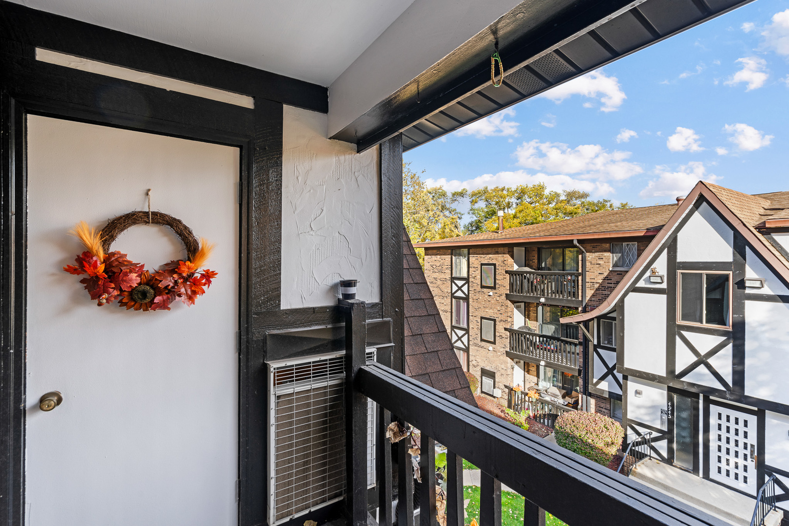 13615 Lavergne Avenue, Unit 110 Crestwood, IL 60418 - Photo 24 of 36 a view of a balcony