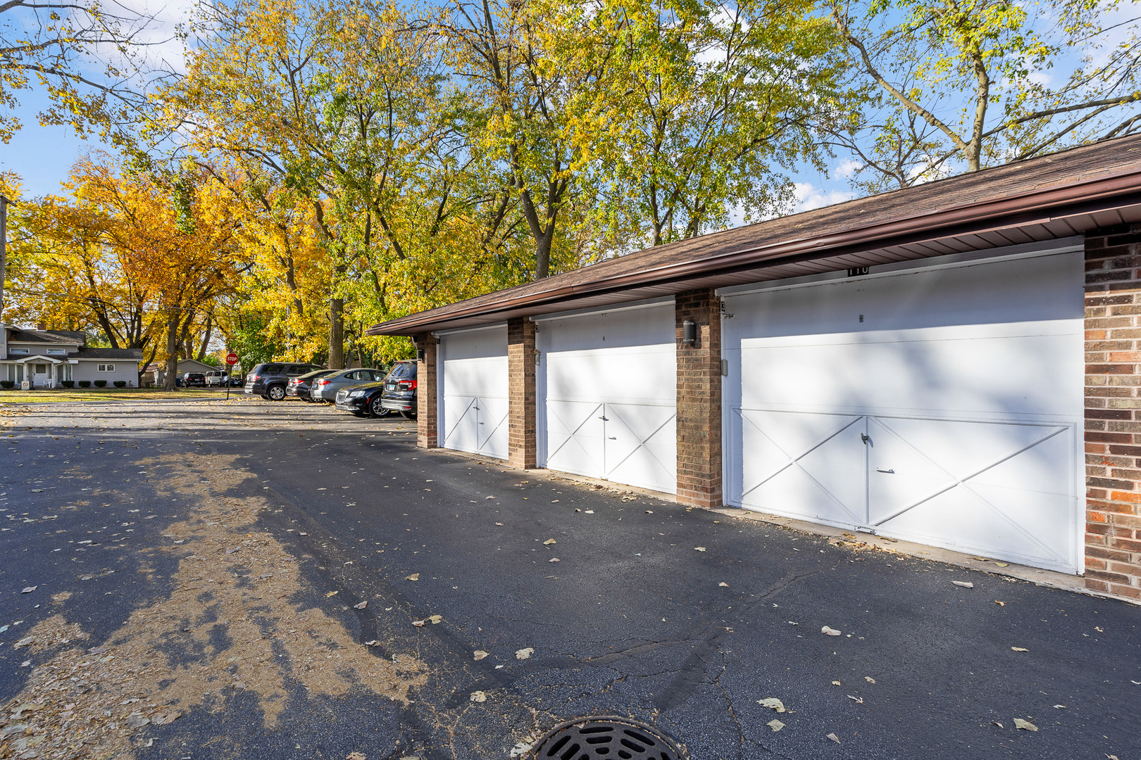 13615 Lavergne Avenue, Unit 110 Crestwood, IL 60418 - Photo 27 of 36 a view of road and yard
