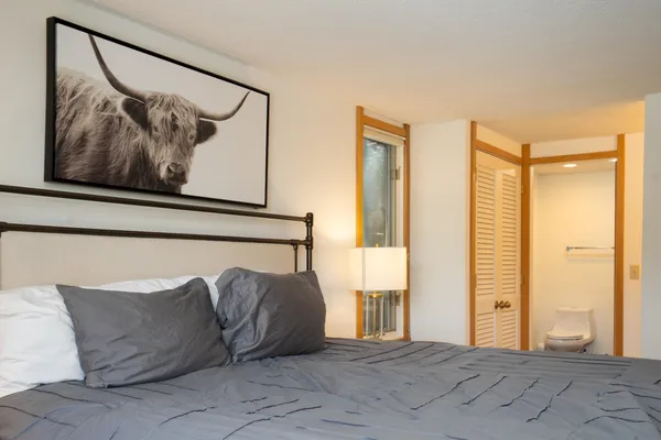 $609,000 | 60 Hilltop Road, Unit 60, Winhall, VT 05340