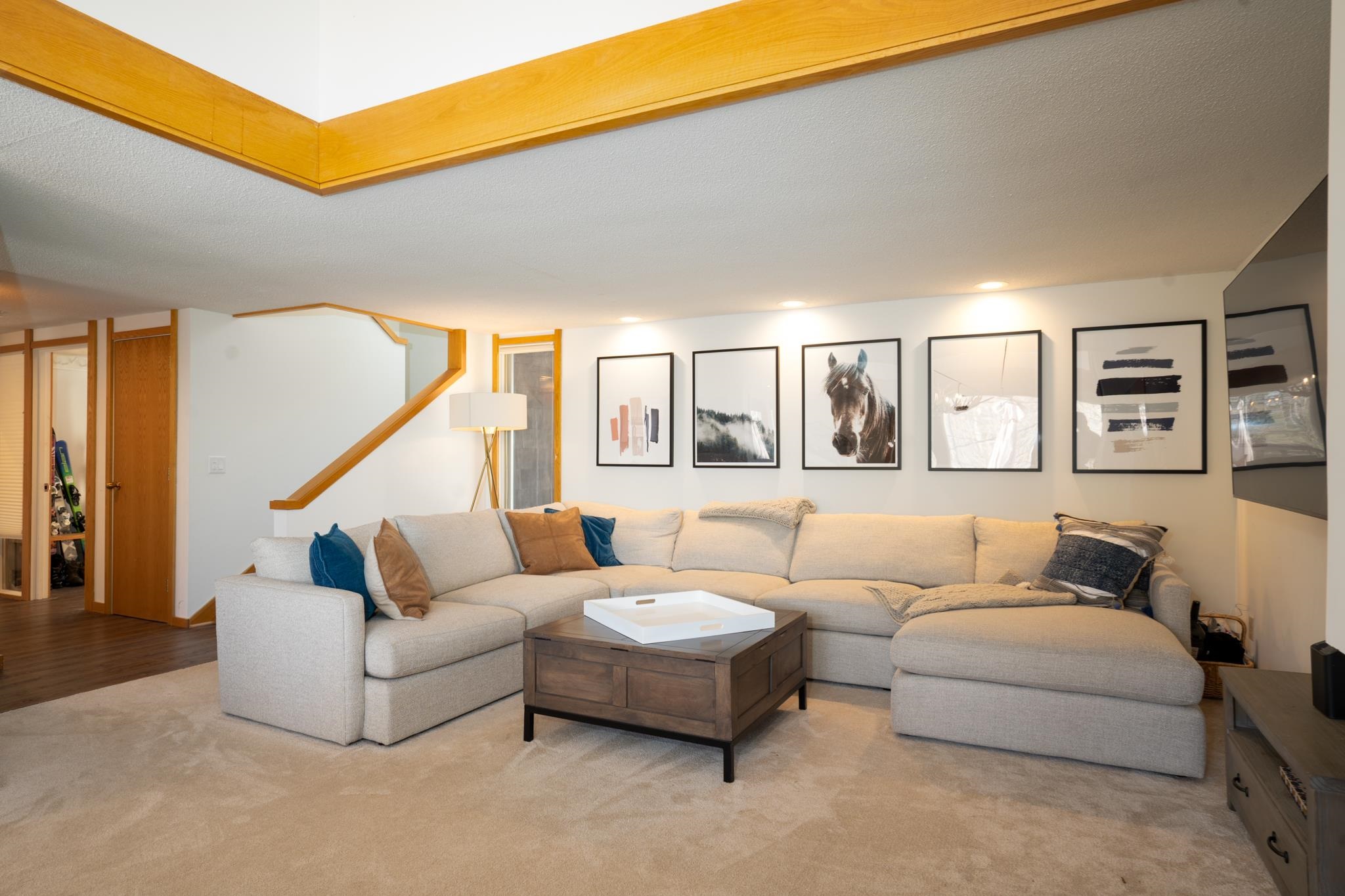 60 Hilltop Road, Unit 60 Winhall, VT 05340 - Photo 5 of 27