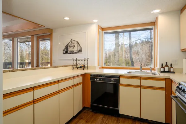 $609,000 | 60 Hilltop Road, Unit 60, Winhall, VT 05340