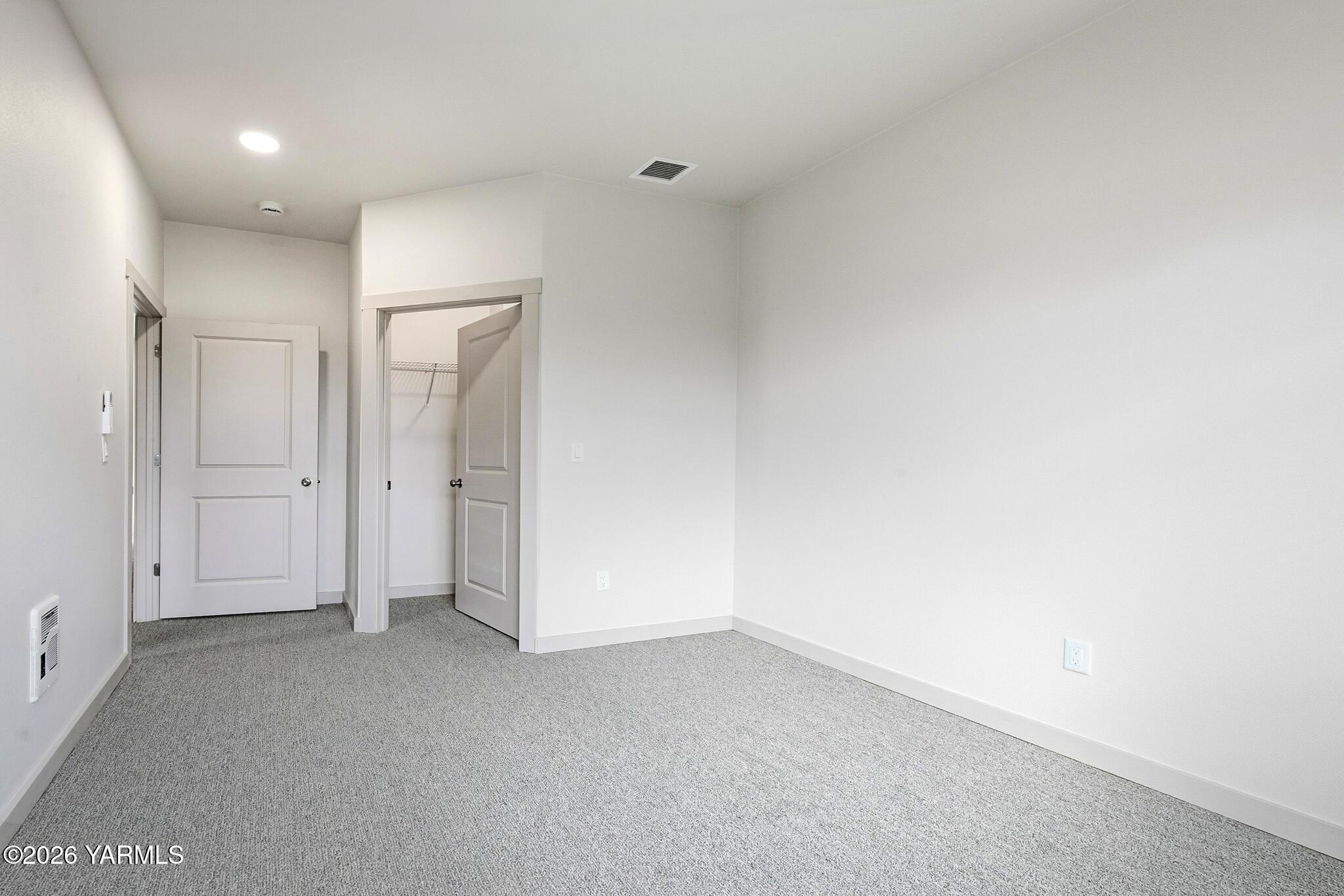 801 South 16th Avenue, Unit 4 Yakima, WA 98902 - Photo 17 of 23 801 N 16th Ave_Yakima_16