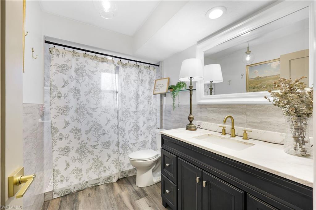 391 Torrey Pines Point Naples, FL 34113 - Photo 19 of 41 Gallery Image 19