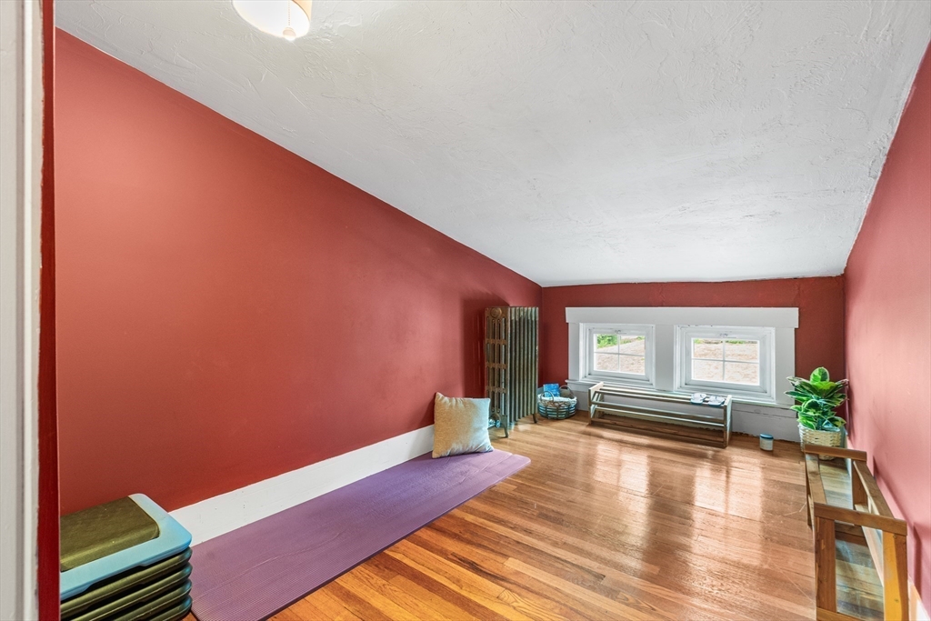 194 Beacon Street Framingham, MA 01701 - Photo 22 of 30