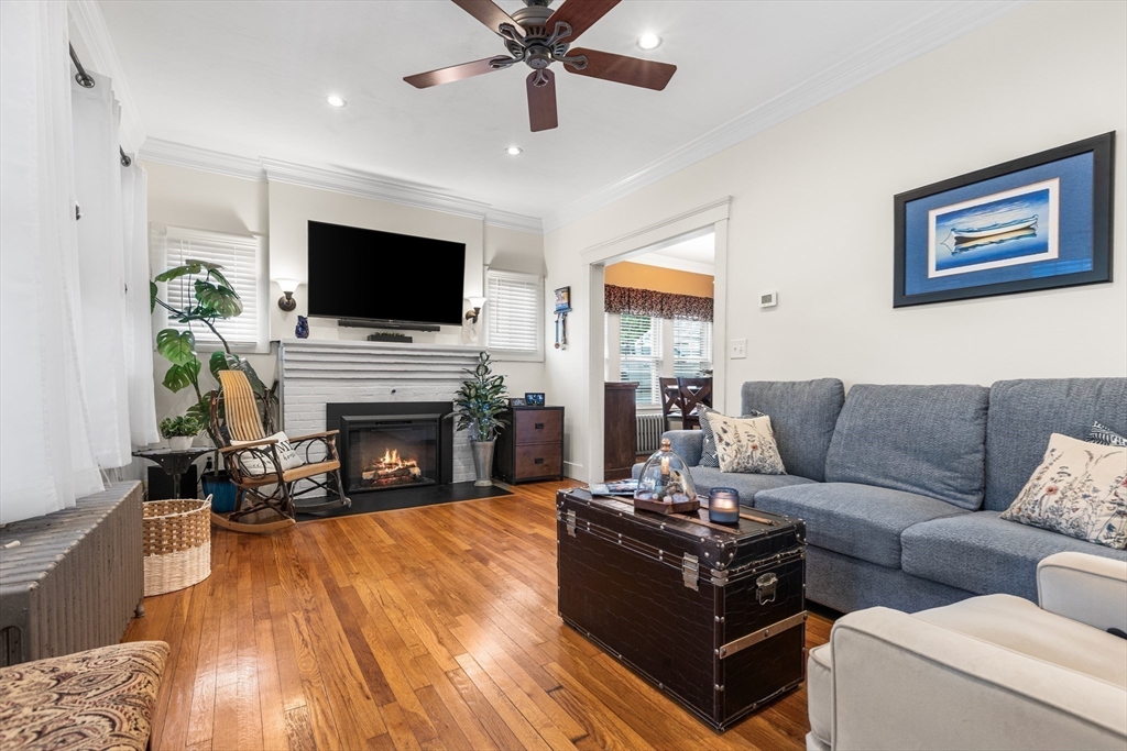 194 Beacon Street Framingham, MA 01701 - Photo 3 of 30