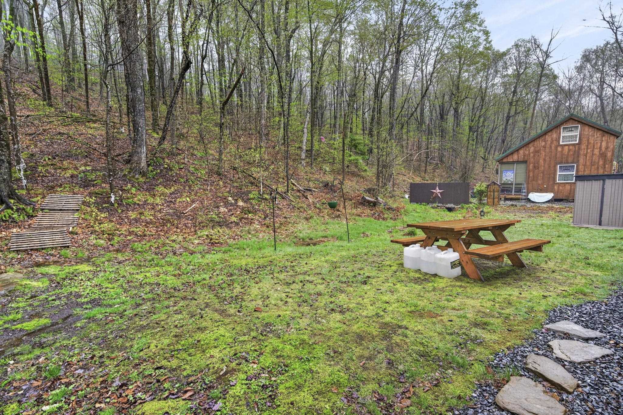 224 Tucker Road Grafton, NH 03240 - Photo 23 of 37